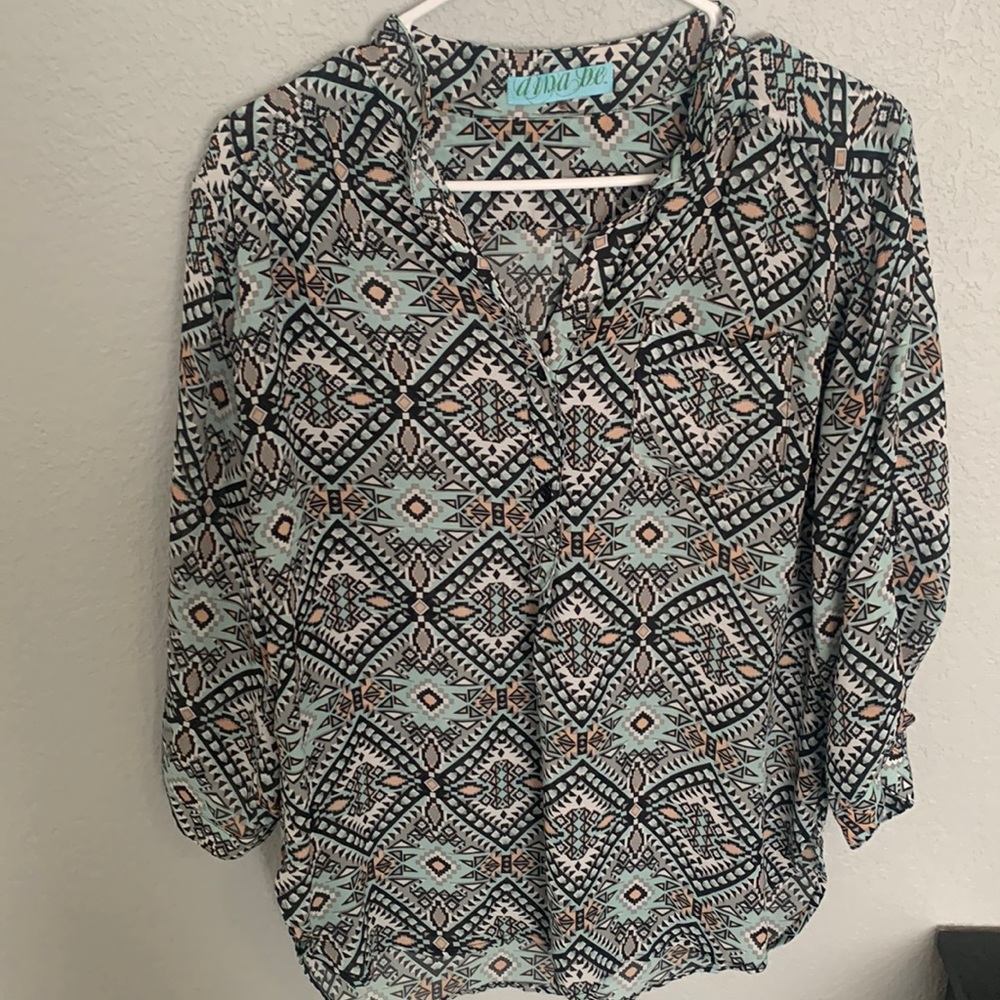 Blouse with colored pattern